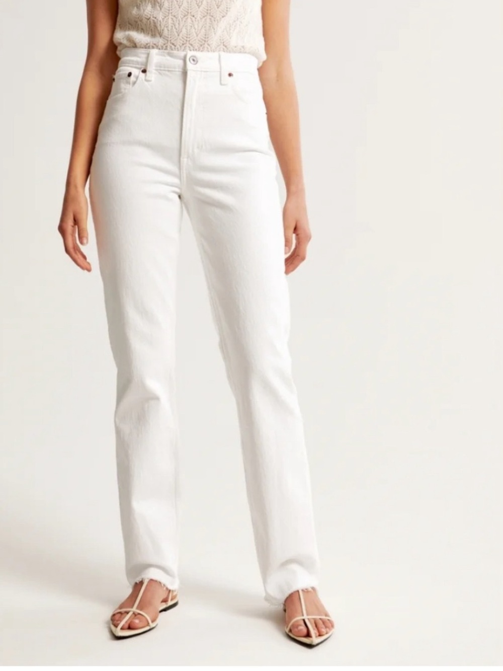 Abercrombie & Fitch White Slim Straight Ultra High Rise Jeans Size 2
